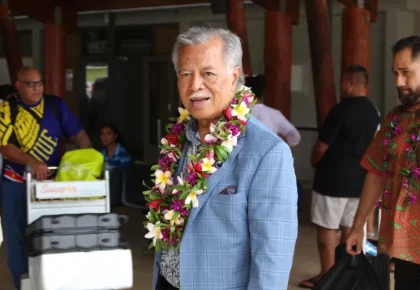 Secretary General Henry Puna arrive at Niue Hanan International Airport this afternoon. [Source: TV Niue]