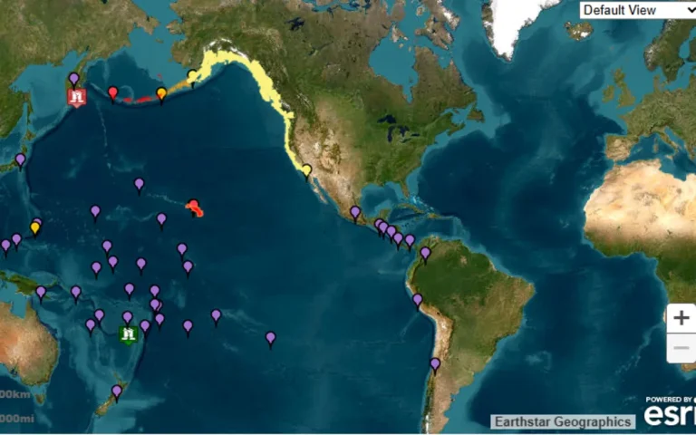 4K3GEJY_tsunami_warning_centre_PNG