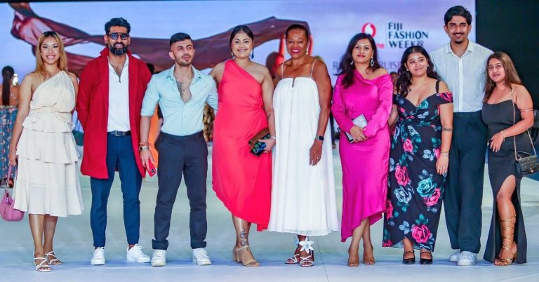 Managing Director Ellen Whippy-Knight and Major Sponsor Vodafone Fiji